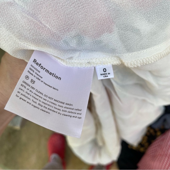 Reformation Floral Reformation The Juliette
Dress in Tropique size 0 - Picture 14 of 15